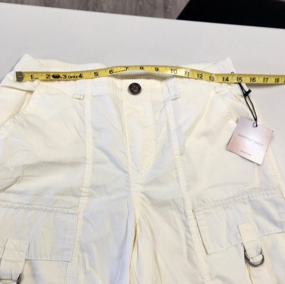 NWT-Women's White Cargo Track Pants - Picture 8 of 11